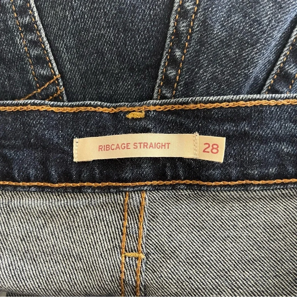 Levi’s Ribcage Straight Jeans